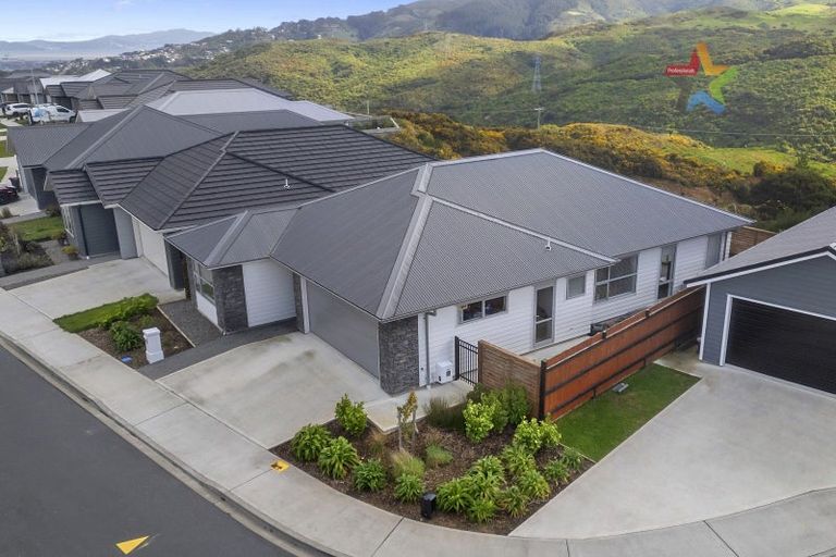 Photo of property in 5 Takapo Grove, Kelson, Lower Hutt, 5010