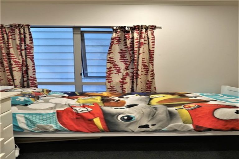 Photo of property in Onslow Heights, 17h Onslow Road, Khandallah, Wellington, 6035