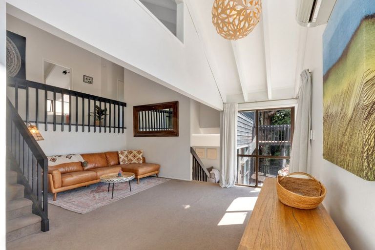 Photo of property in 190 Sandspit Road, Shelly Park, Auckland, 2014