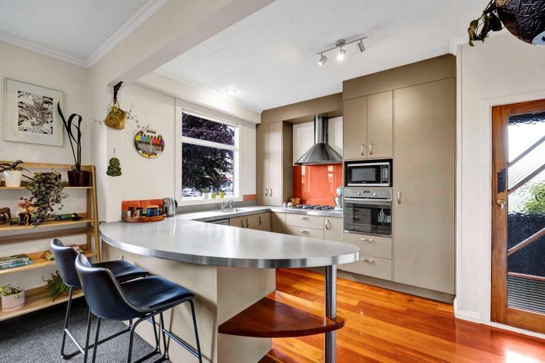 Photo of property in 24 Sanders Avenue, Westown, New Plymouth, 4310