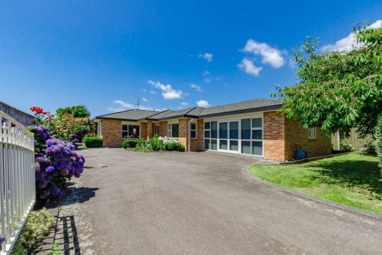 Photo of property in 41 Kapanui Road, Waikanae, 5036