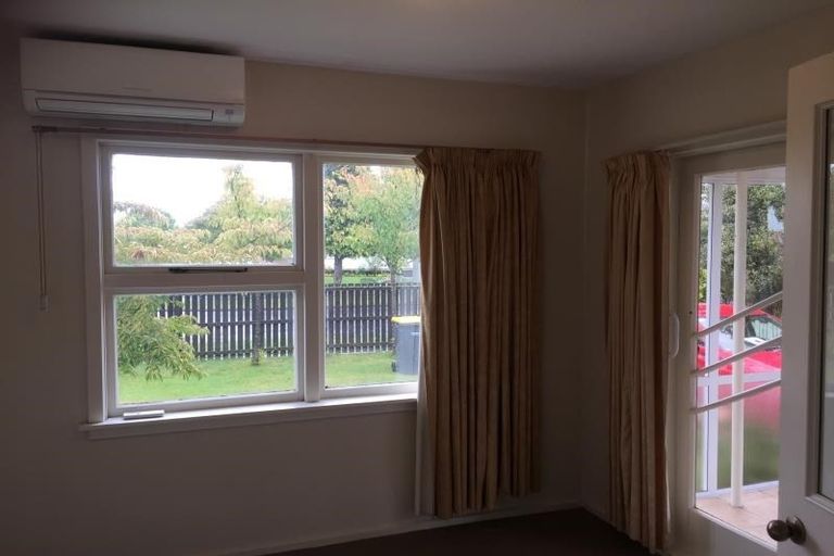 Photo of property in 32 Cranbrook Avenue, Burnside, Christchurch, 8053