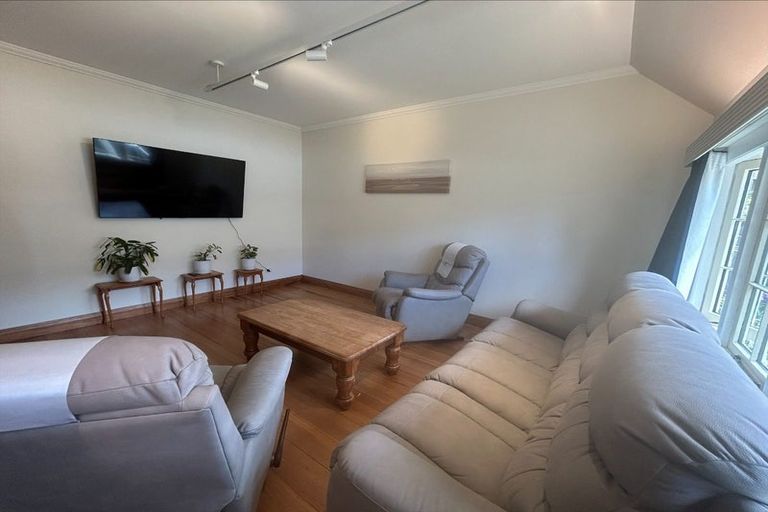 Photo of property in 43 Tahunanui Drive, Tahunanui, Nelson, 7011