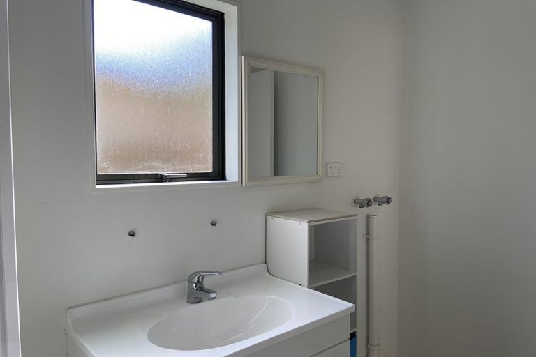 Photo of property in 25 Seaview Crescent, Picton, 7220