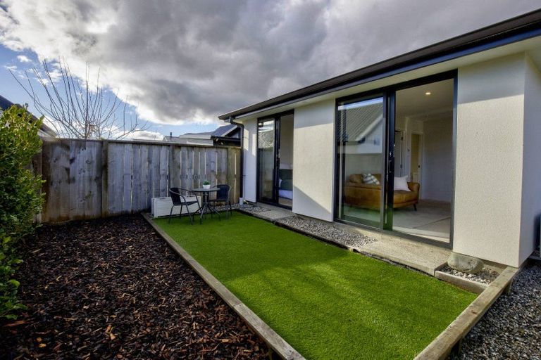 Photo of property in 12 Muster Road, Jacks Point, 9371