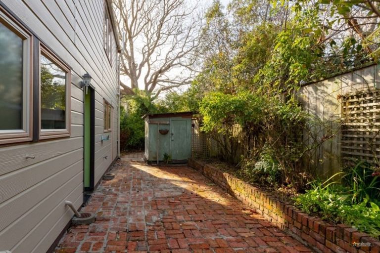 Photo of property in 363 Stokes Valley Road, Stokes Valley, Lower Hutt, 5019