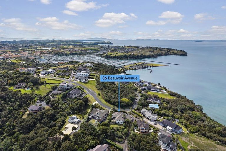 Photo of property in 36 Beauvoir Avenue, Matakatia, Whangaparaoa, 0930