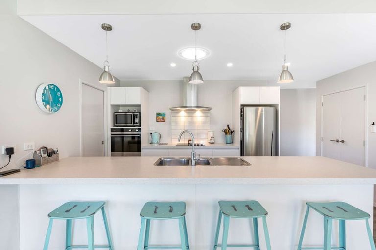 Photo of property in 76 Waitarere Rise Avenue, Waitarere, Levin, 5510