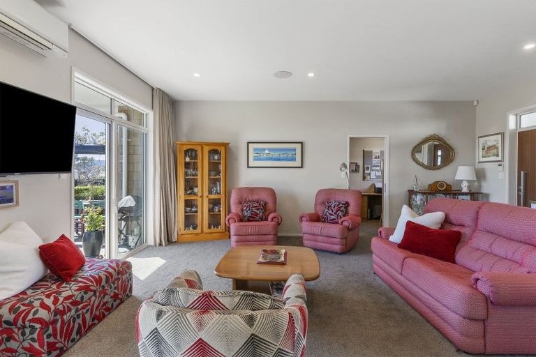 Photo of property in 35 Polo Lane, Whitford, Manurewa, 2576