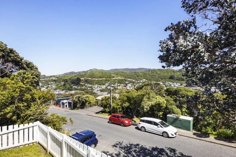 Photo of property in 105 Volga Street, Island Bay, Wellington, 6023