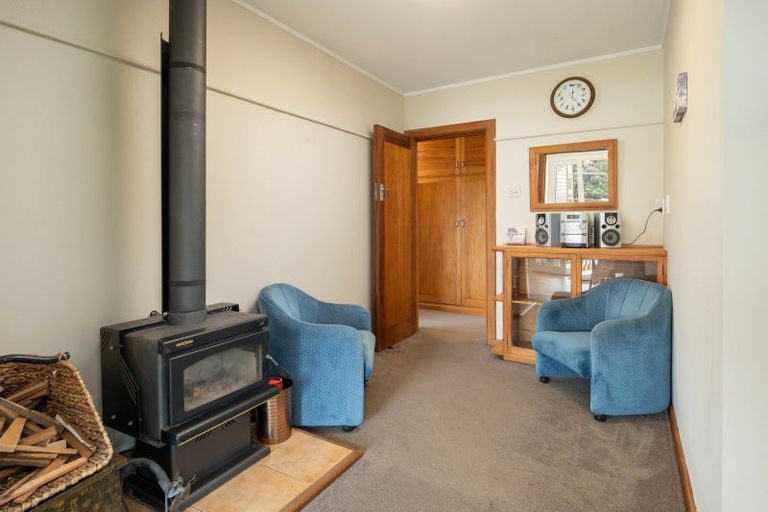 Photo of property in 34 Waikawa Road, Picton, 7220