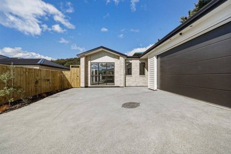 Photo of property in 18 Rongoa Maori Way, Pukekohe, 2120