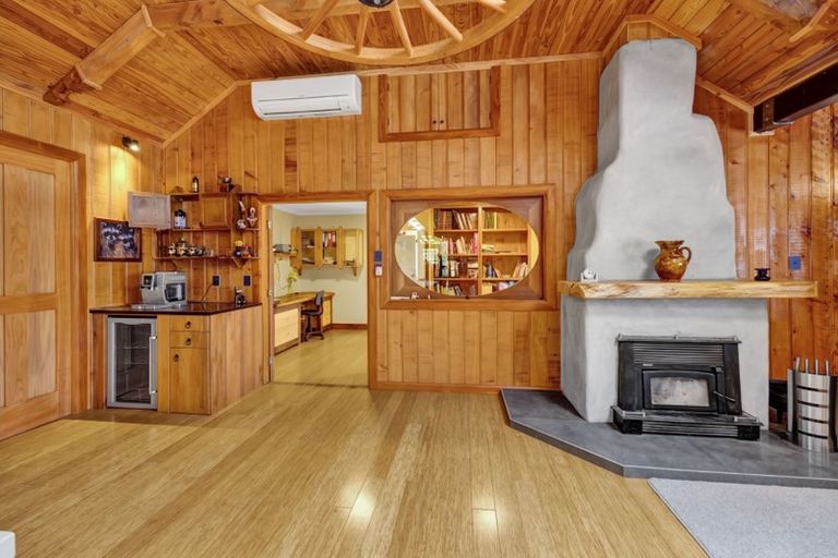 Photo of property in 543 Manutahi Road, Lepperton, New Plymouth, 4373