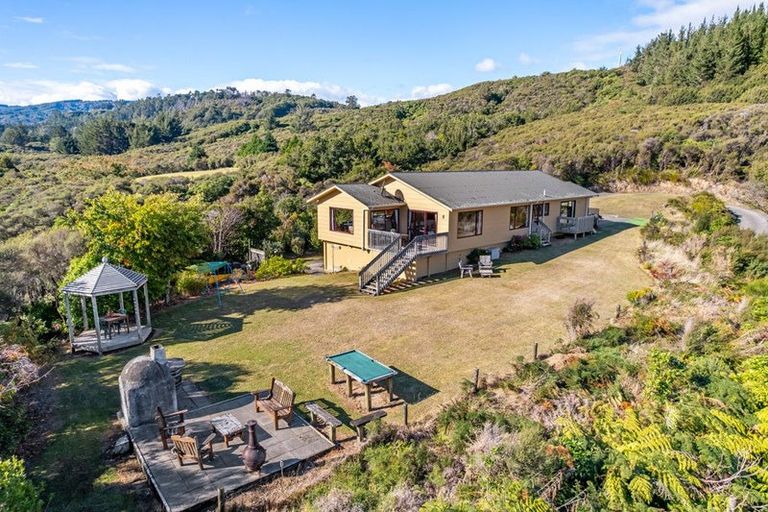 Photo of property in 49a Gillespies Road, Birchville, Upper Hutt, 5018