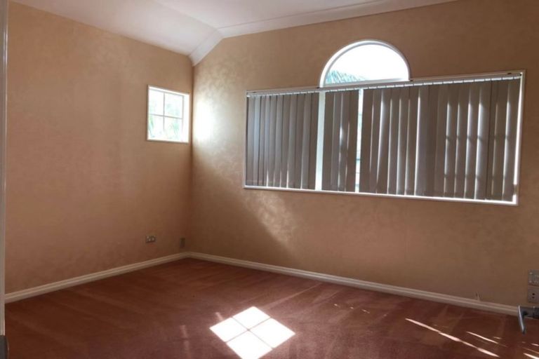 Photo of property in 23 Lansell Drive, East Tamaki Heights, Auckland, 2016