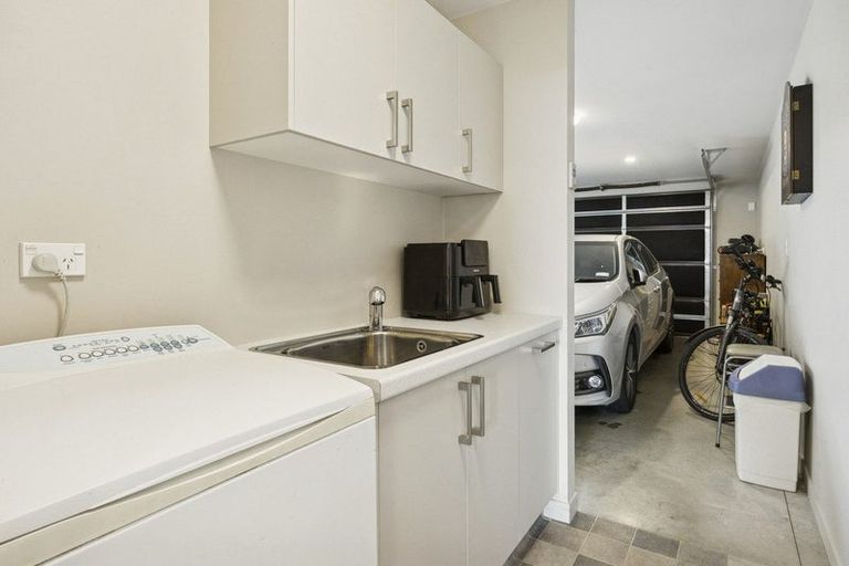 Photo of property in 63 Severn Street, Green Island, Dunedin, 9018