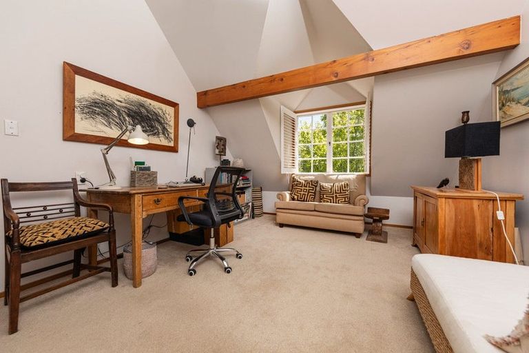 Photo of property in 9 Hunter Crescent, Wanaka, 9305