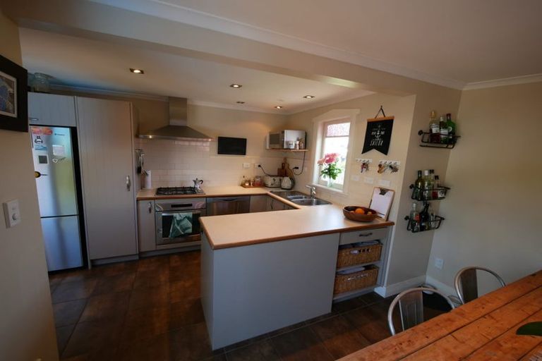 Photo of property in 1/6 Waimana Road, Conifer Grove, Takanini, 2112