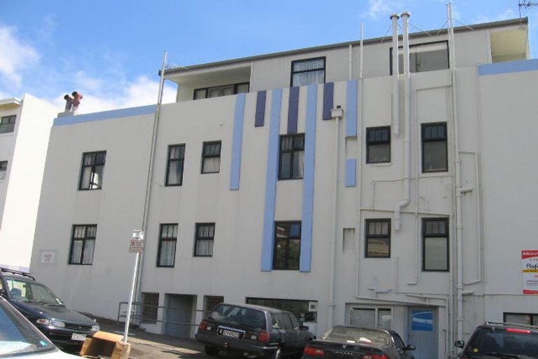Photo of property in 6/24 Elizabeth Street, Mount Victoria, Wellington, 6011