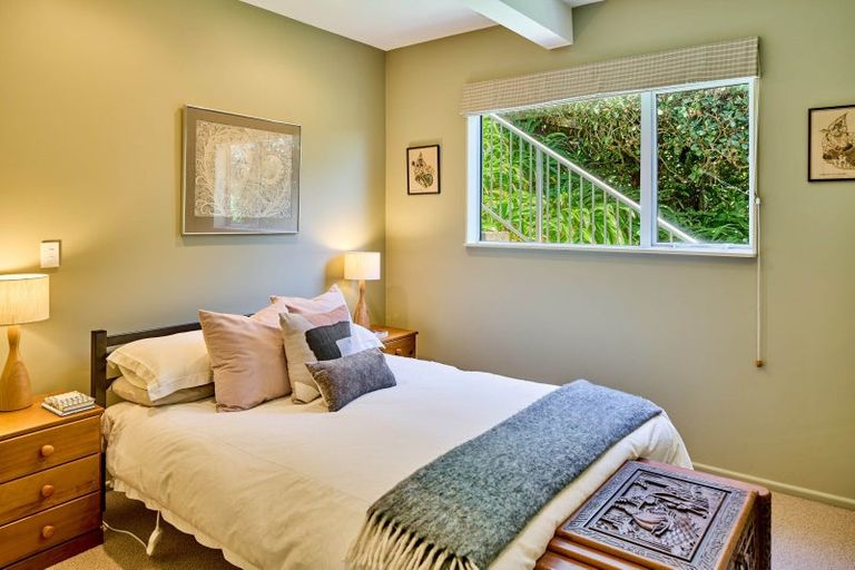 Photo of property in 14 The Crescent, Roseneath, Wellington, 6011