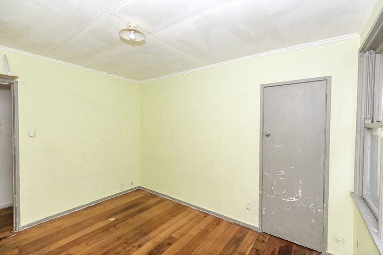 Photo of property in 33 Paul Crescent, Fairfield, Hamilton, 3214