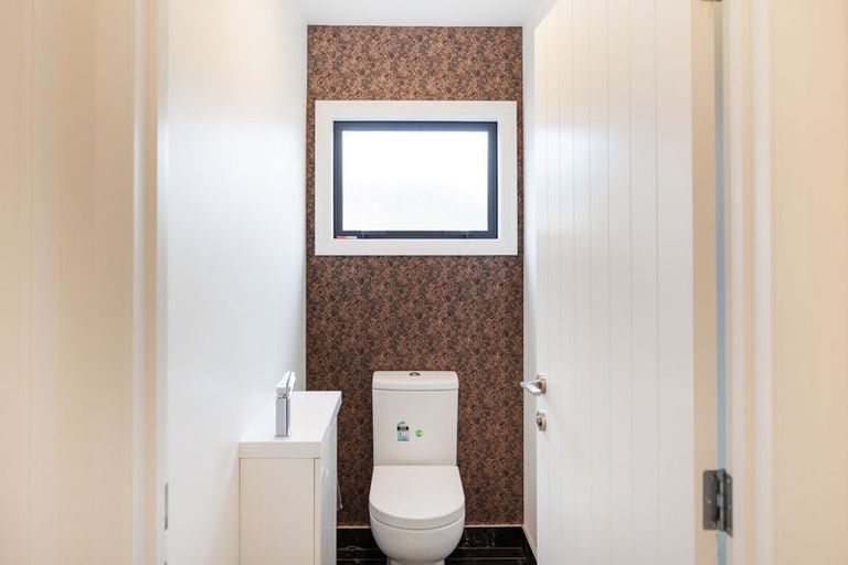 Photo of property in 99b Linton Street, West End, Palmerston North, 4410