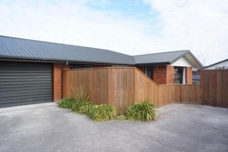 Photo of property in 15b East Belt, Rangiora, 7400