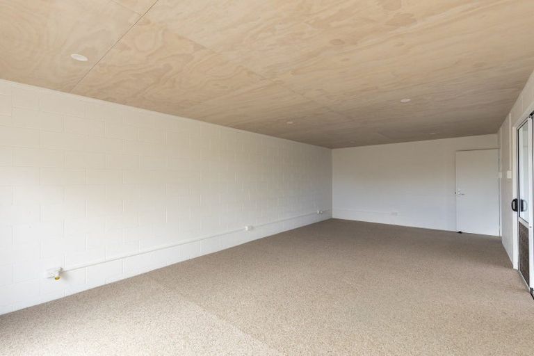 Photo of property in 188 Mangorei Road, Merrilands, New Plymouth, 4312