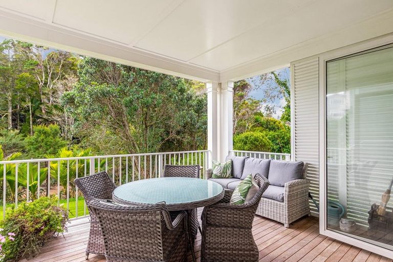 Photo of property in 2 Eaves Bush Parade, Orewa, 0931