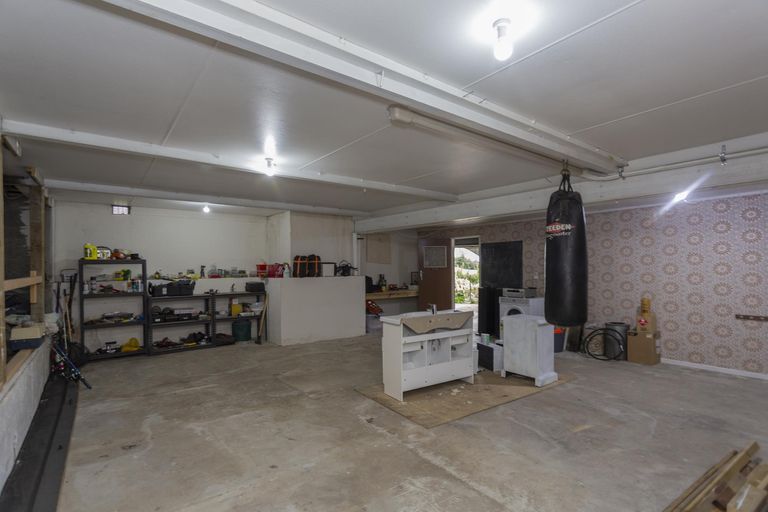 Photo of property in 16 Argyle Street, Weston, Oamaru, 9401