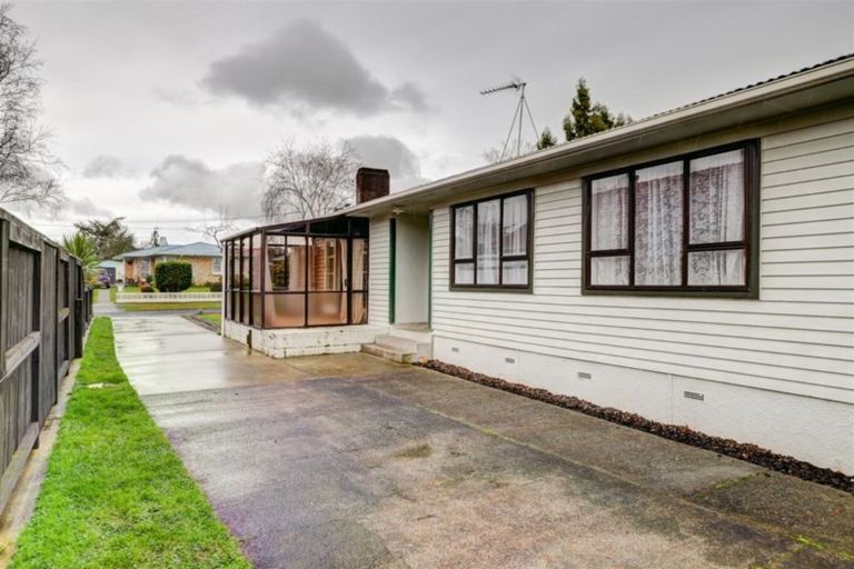 Photo of property in 6 Cedar Place, Hillcrest, Hamilton, 3216