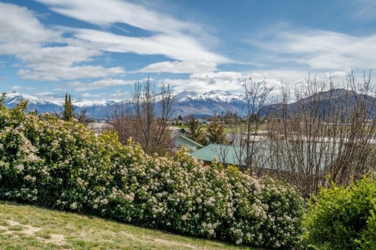 Photo of property in 11 Scaife Place, Wanaka, 9305