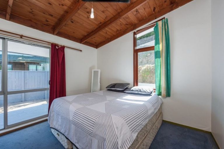 Photo of property in 8 Tatum Way, Johnsonville, Wellington, 6037