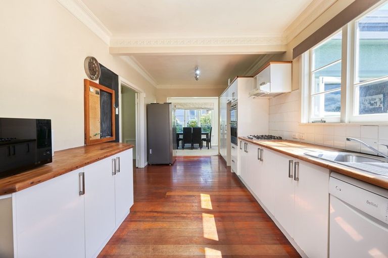 Photo of property in 811 Saint Aubyn Street West, Saint Leonards, Hastings, 4120