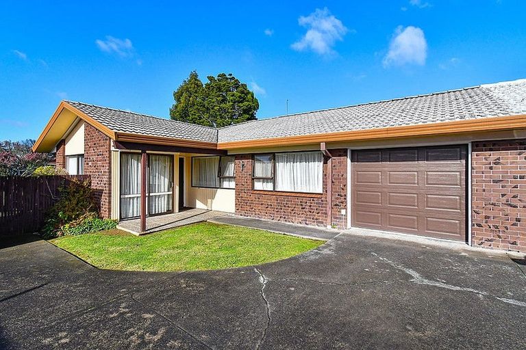 Photo of property in 4/16 Regent Street, Papatoetoe, Auckland, 2025