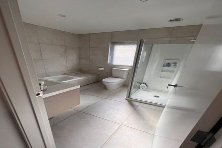 Photo of property in 51 Eugenia Rise, Totara Heights, Auckland, 2105