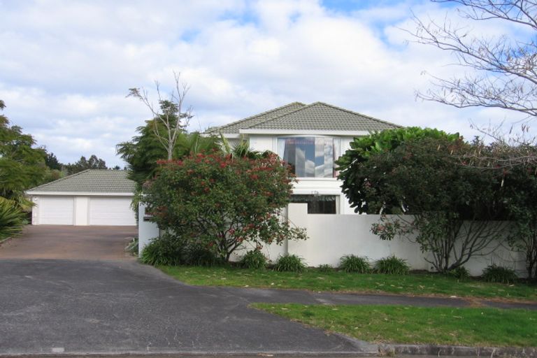 Photo of property in 5 St Elmo Rise, Shamrock Park, Auckland, 2016