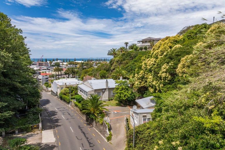 Photo of property in 10 Milton Road, Bluff Hill, Napier, 4110