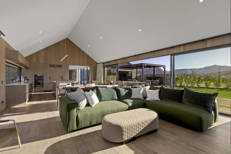 Photo of property in Kawarau Heights, 76 Kawarau Heights Boulevard, Lake Hayes, Queenstown, 9304