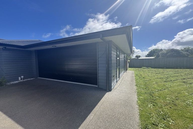 Photo of property in 27 Cobb Place, Otaki, 5512