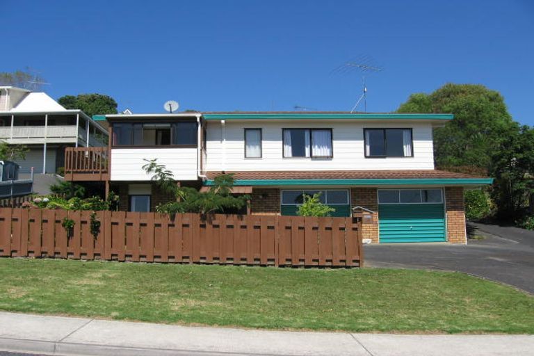 Photo of property in 1/18 Manuwai Road, Torbay, Auckland, 0630