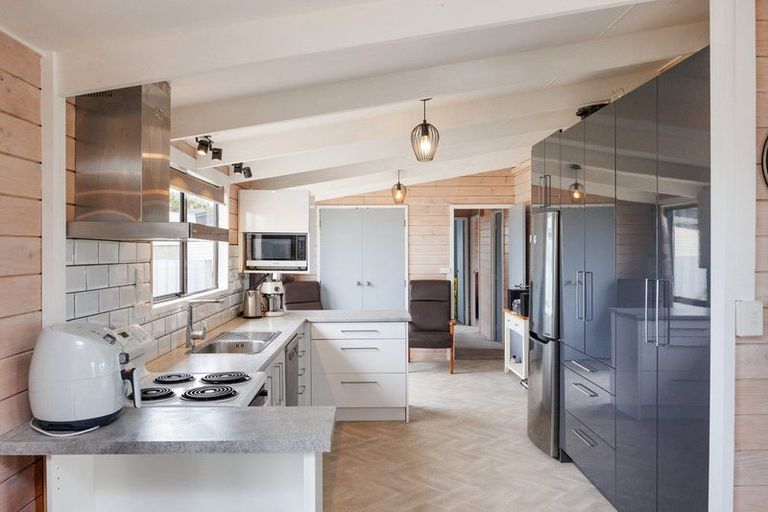 Photo of property in 8 Harding Place, Feilding, 4702