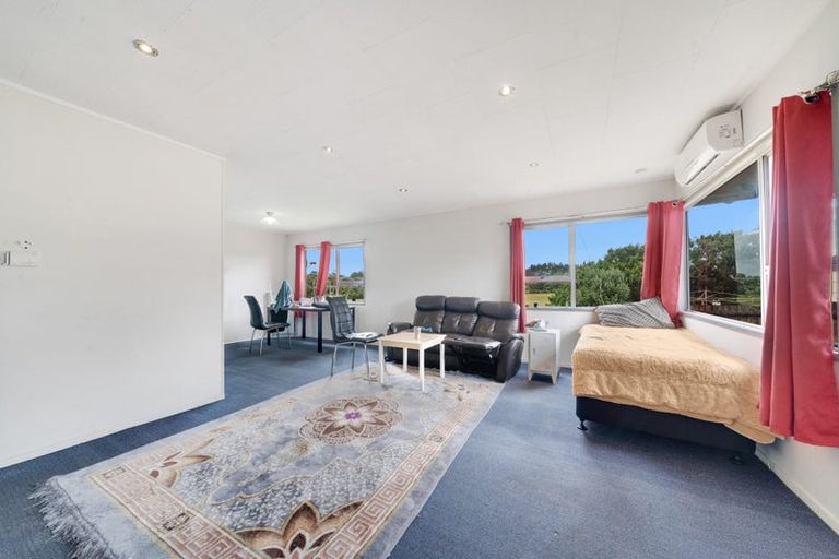 Photo of property in 42 Beaufort Place, Papatoetoe, Auckland, 2025