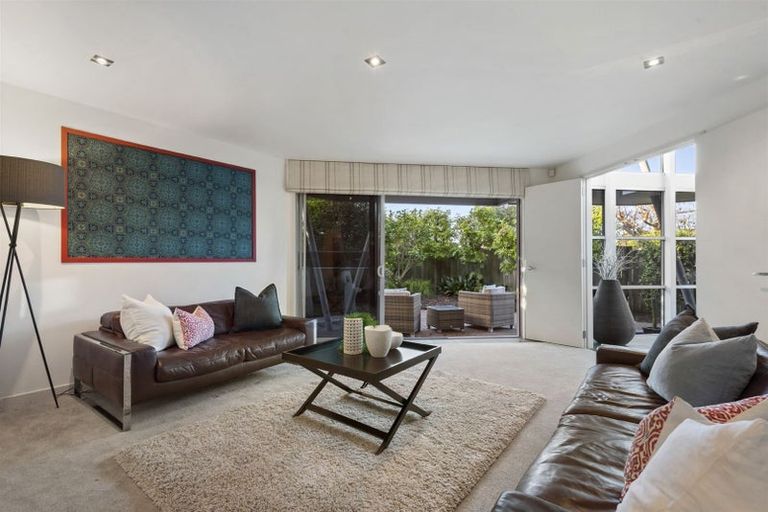 Photo of property in 25 Hastings Road, Mairangi Bay, Auckland, 0630