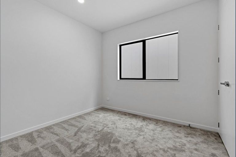 Photo of property in 26 Bristol Freighter Road, Hobsonville, Auckland, 0616