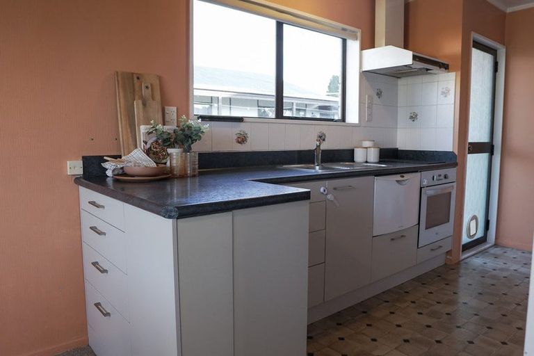 Photo of property in 37 Lloyd Street, Parkvale, Tauranga, 3112