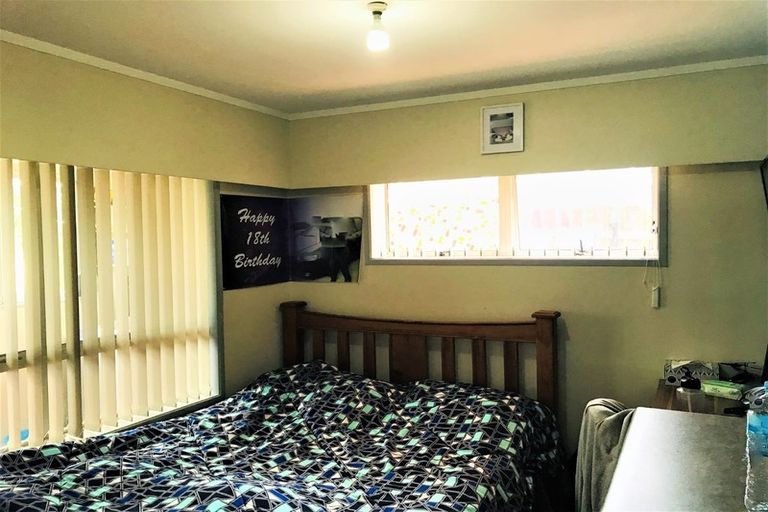 Photo of property in 5 Lendenfeld Drive, Papatoetoe, Auckland, 2025