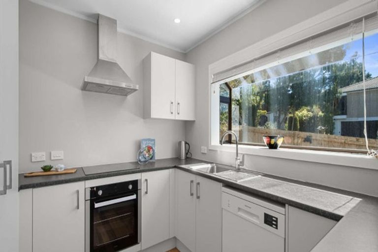 Photo of property in 1/17 Sturm Avenue, Massey, Auckland, 0614