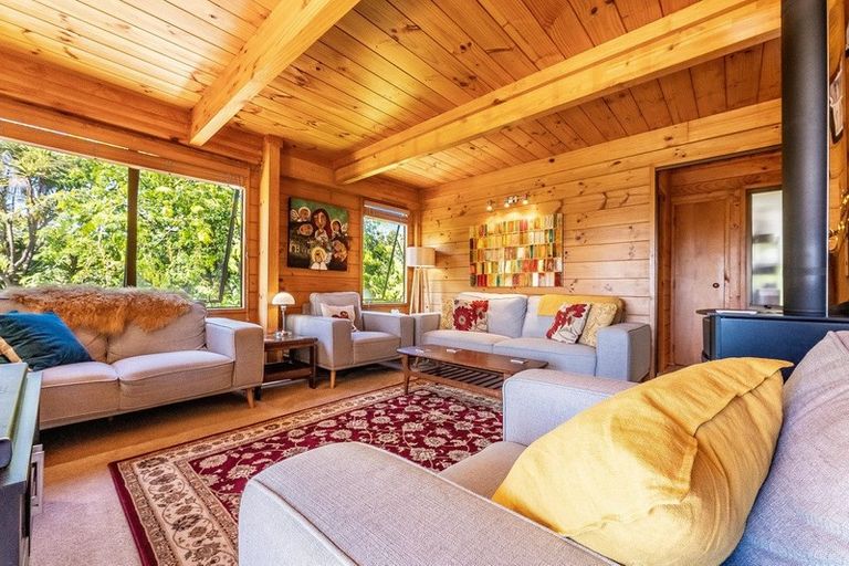 Photo of property in 8 Zealandia Road, Manly, Whangaparaoa, 0930