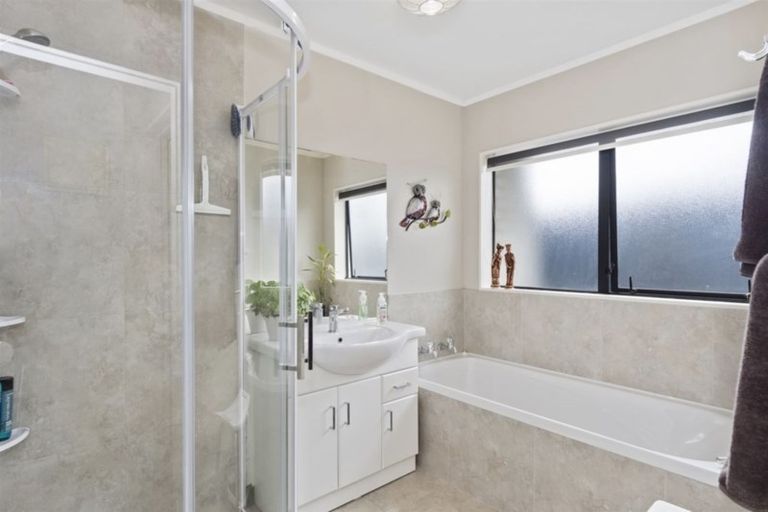 Photo of property in 21 Percy Road, Papamoa Beach, Papamoa, 3118